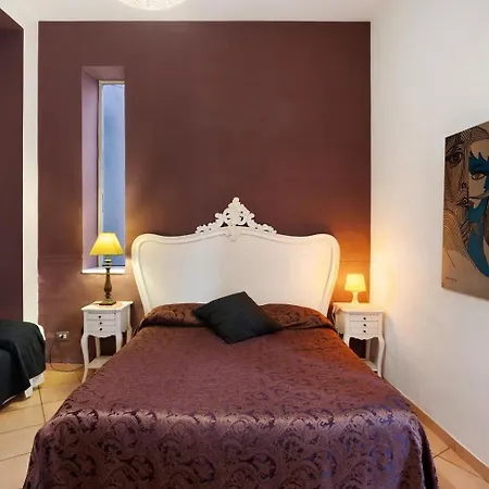 Bed and Breakfast Verdi Σαλέρνο